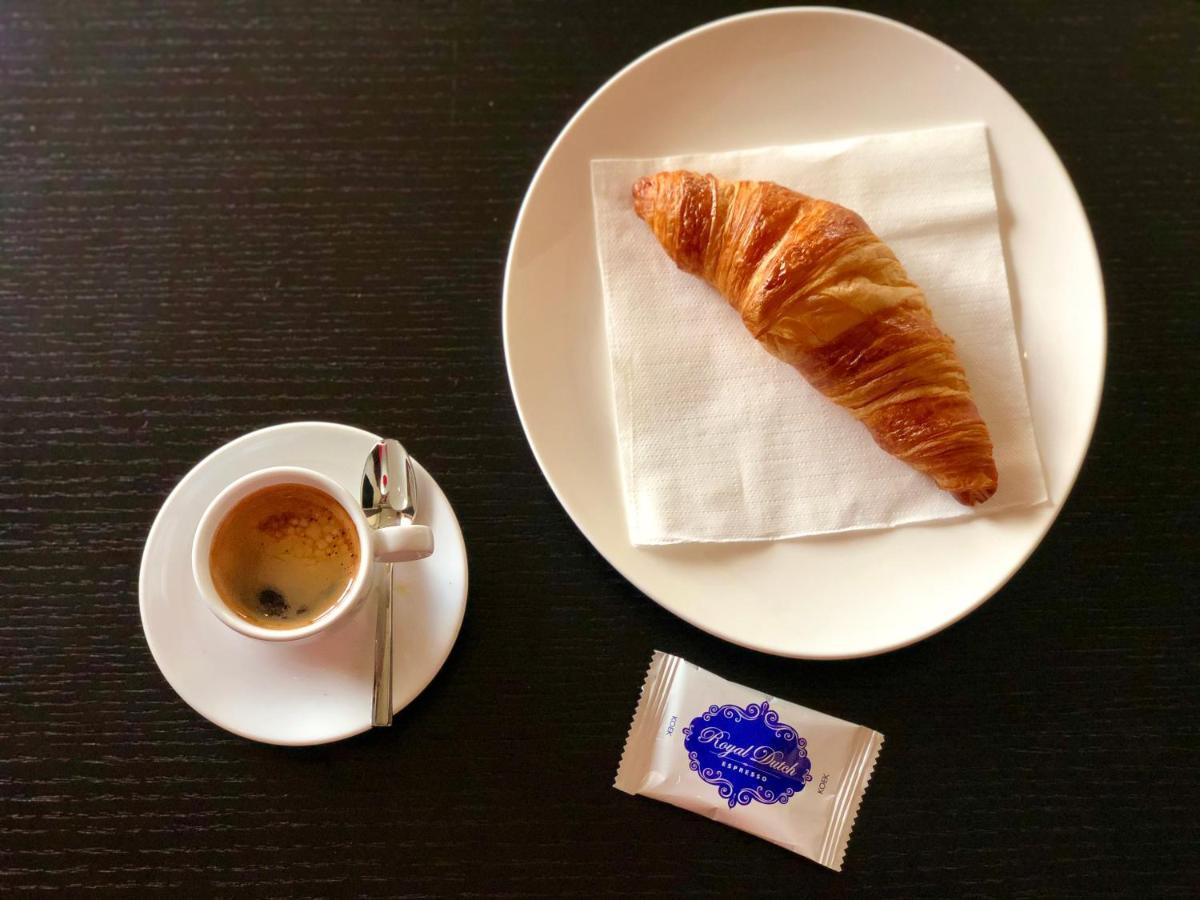 Bed, Bites & Business Hotel ロッテルダム エクステリア 写真