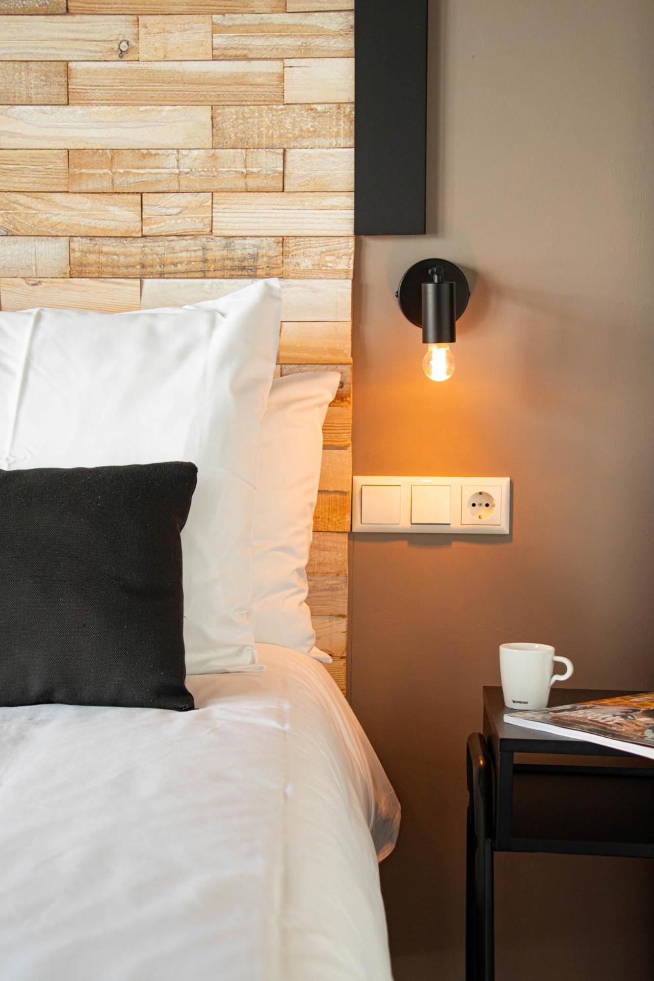 Bed, Bites & Business Hotel ロッテルダム エクステリア 写真