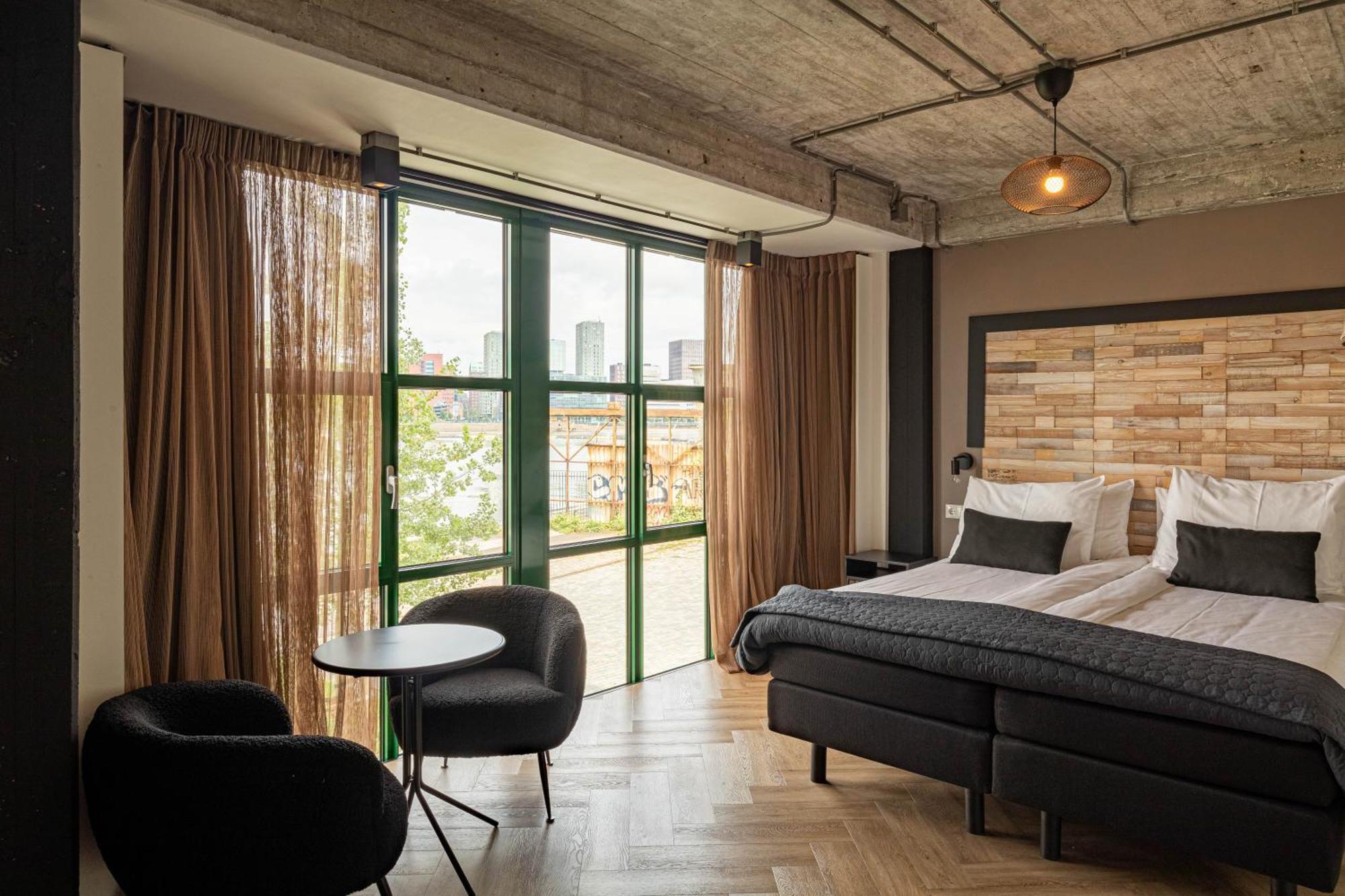 Bed, Bites & Business Hotel ロッテルダム エクステリア 写真